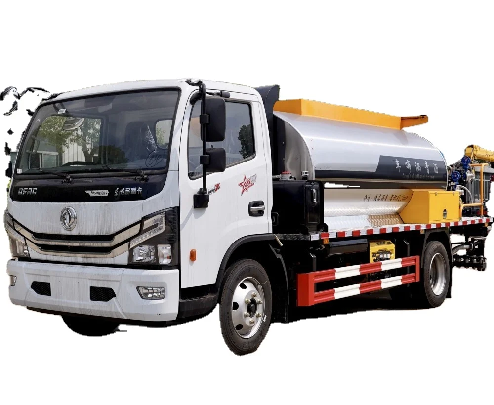 4000L Road paver asphalt distributor truck machine 4cbm  intelligent Bitumen Distributor  Bitumen Sprayer Truck