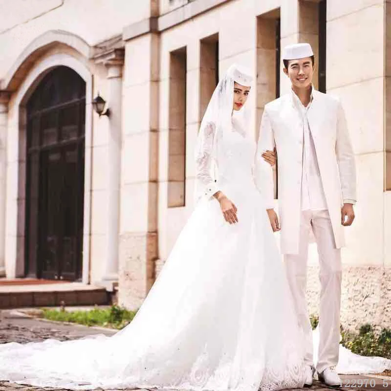 Customized men women wedding dresses Muslim Islamic wedding dress ethnic characteristics veil long skirt dress