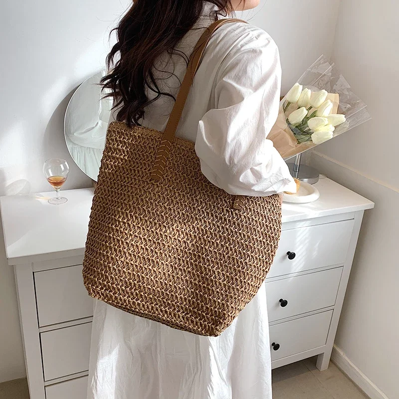 Free Sample Small Hollow Out Mini Net Bamboo Beach Shell Tote Bags Women