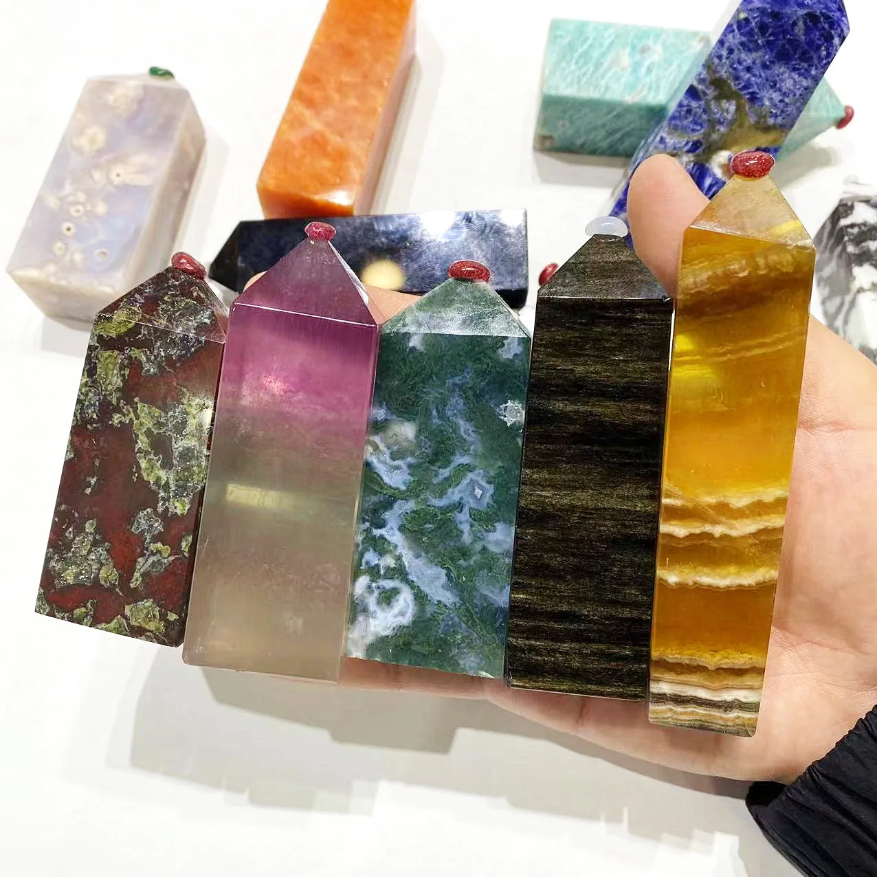 Natural Stones Energy Tetrahedron Crystal Point Agate Wand Quartz Obelisk Fluorite Tower Pillar for Decorate
