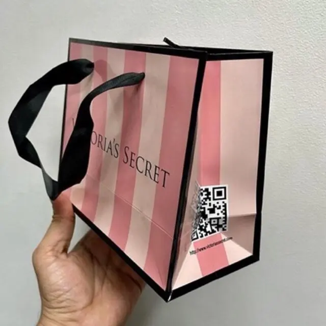 Victoria Secret бумажный пакет подарочный bece haviah USA со штрих-кодом QR code