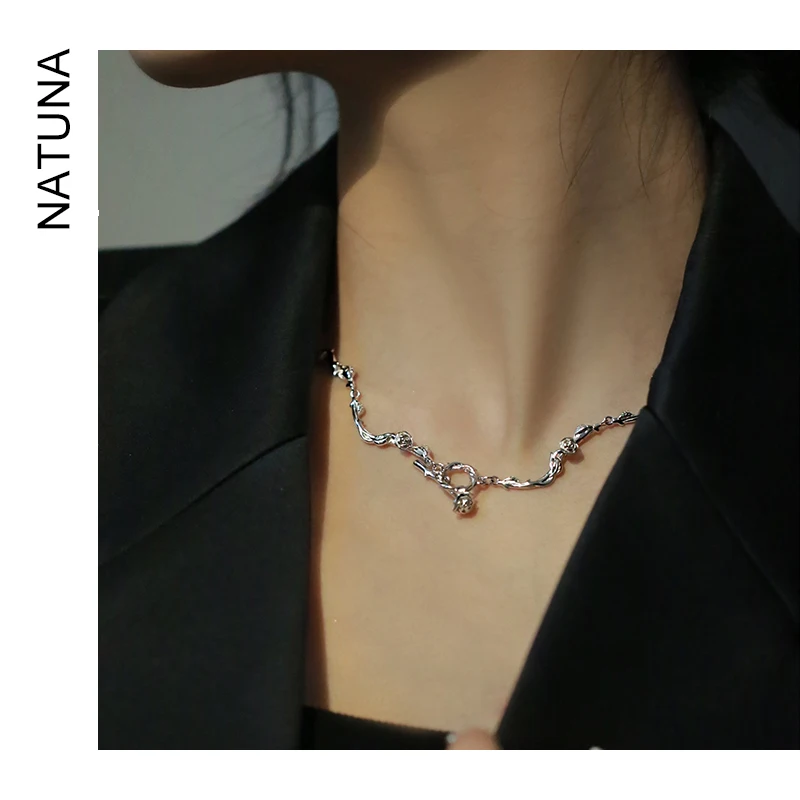 Popular Style Sterling Silver 925 Jeweler Thorn Rattan Rose Necklace Niche Design Women Accessories Necklace for Wedding Party