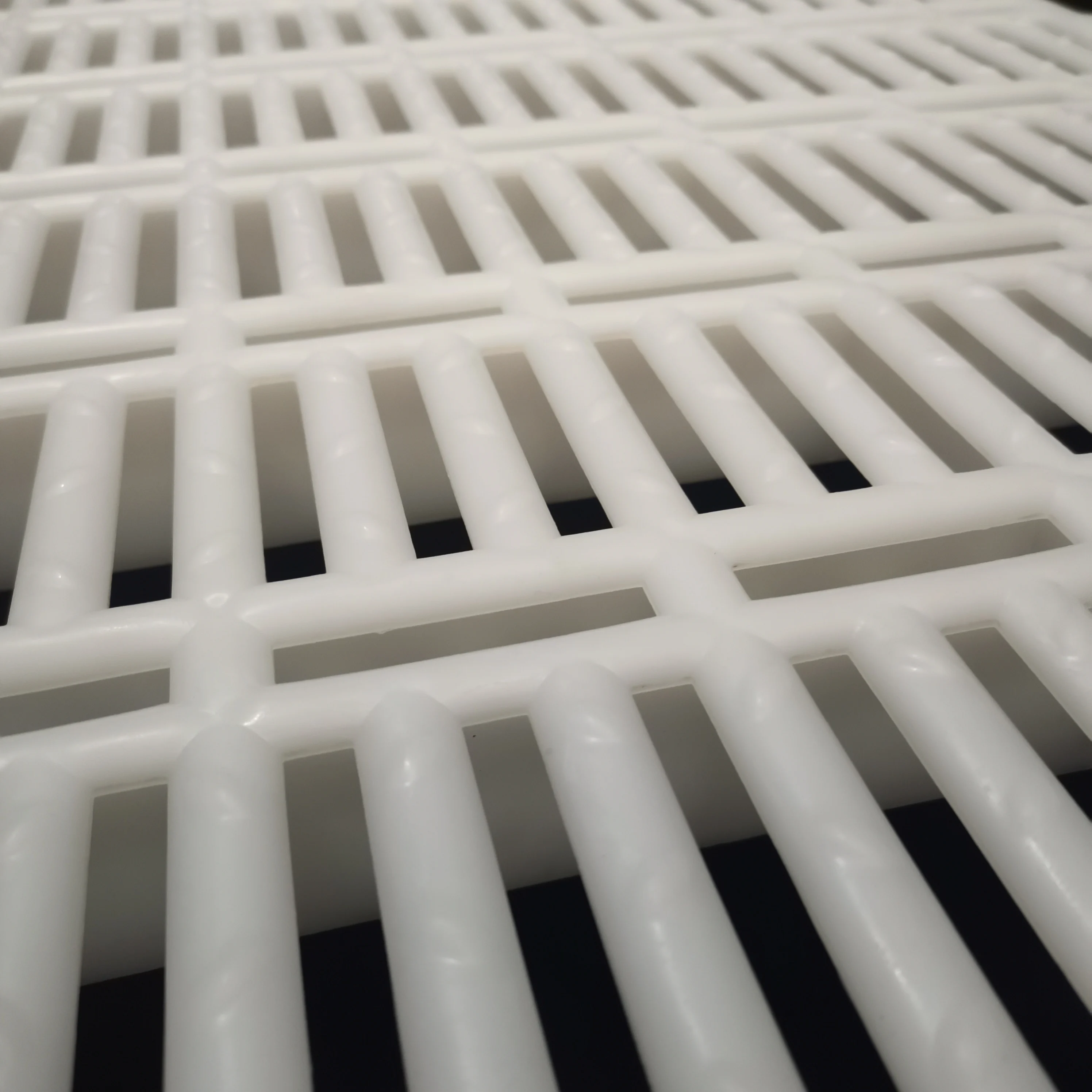 wholesale durable animals dung leakage plate for chicken  duck goose pig cow  sheep farm equipment