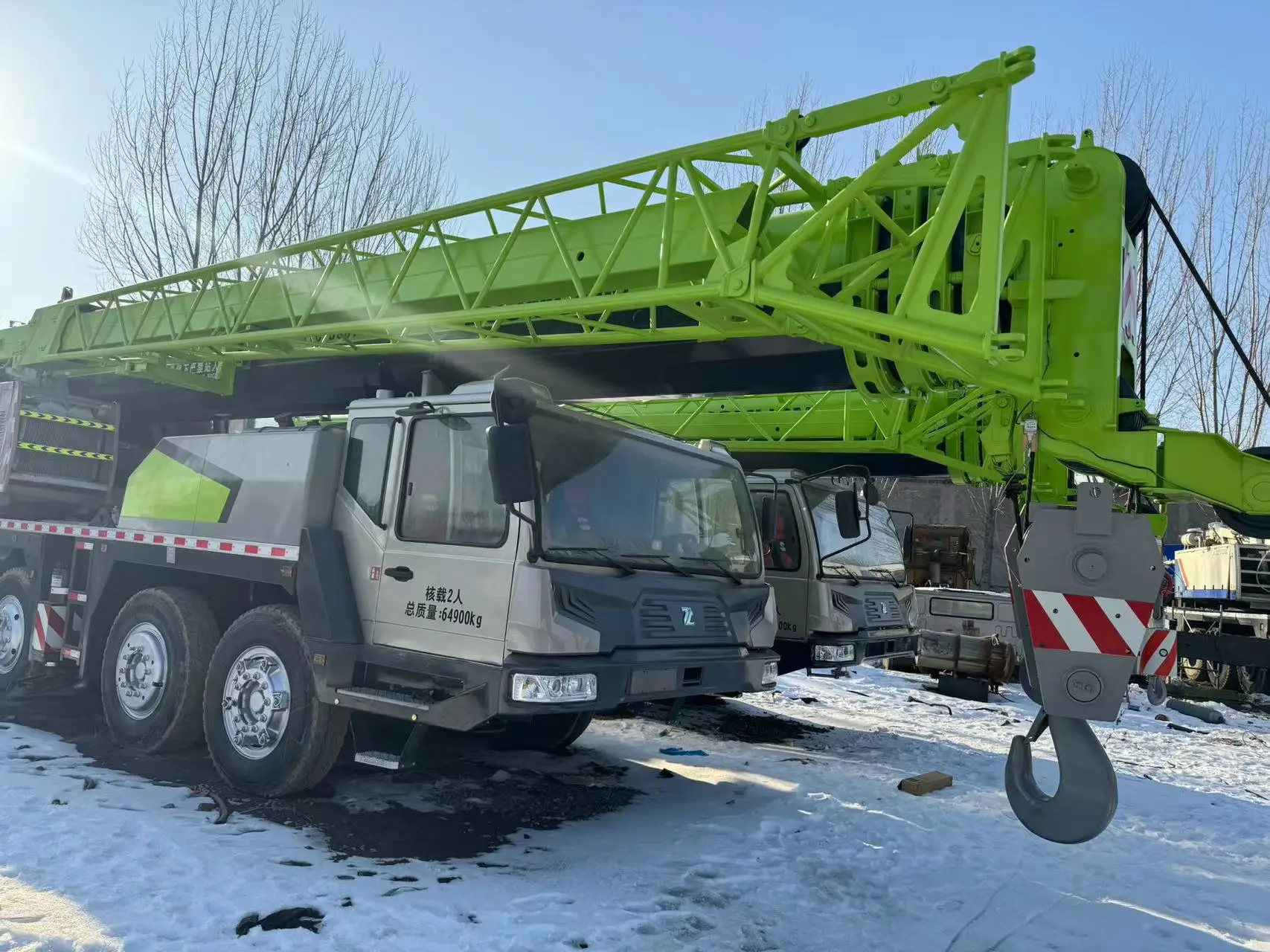 Purchased Chinese Zoomlion  product model QY100K-II 100 Ton Truck other cranes tower cranes