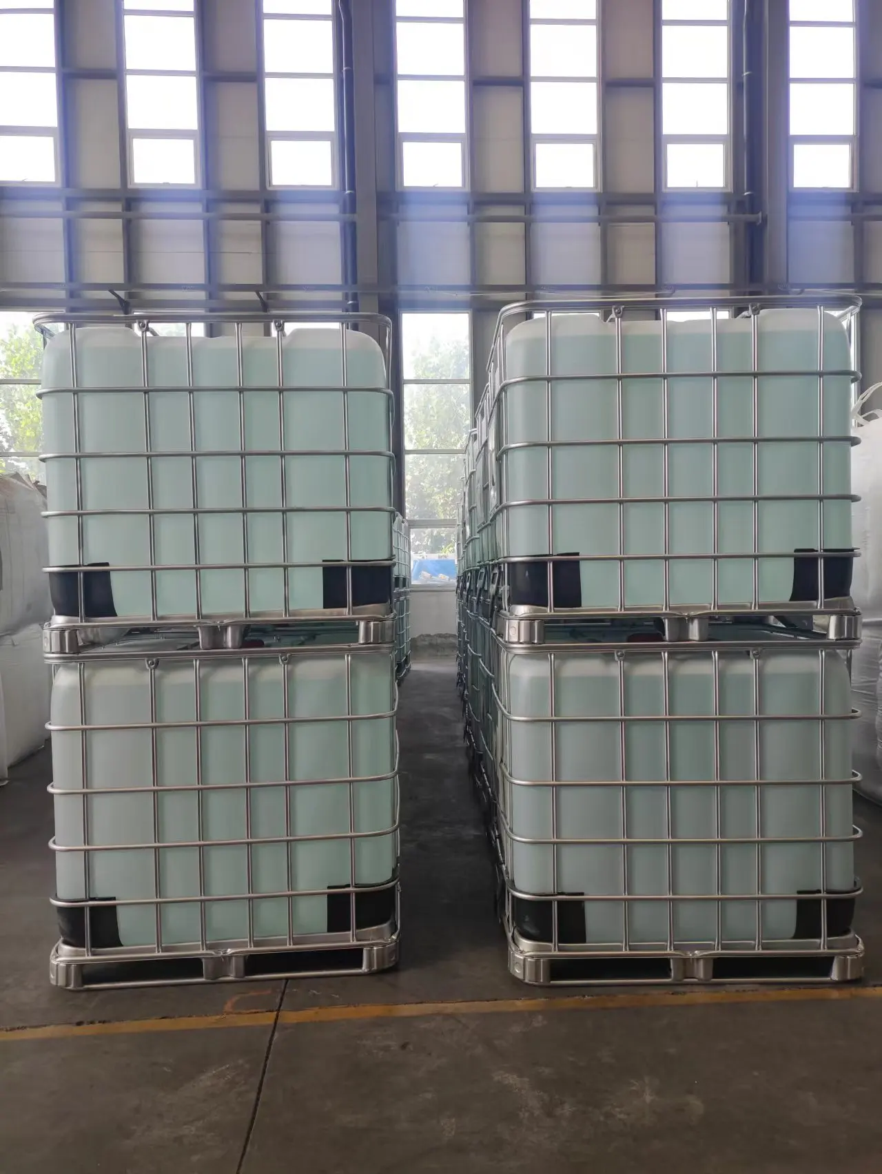 AdBlue Solution IBC Tank 1000L Liquid Urea for SCR Systems adblu