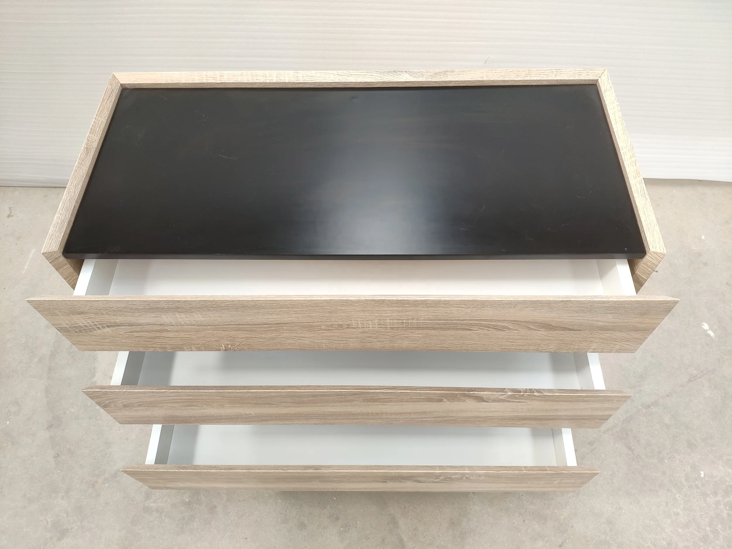 Customized Wholesale bedroom Room Solid Wood Cabinet 3 drawers storage Dresser Wooden Chest of Drawers with Metal Legs