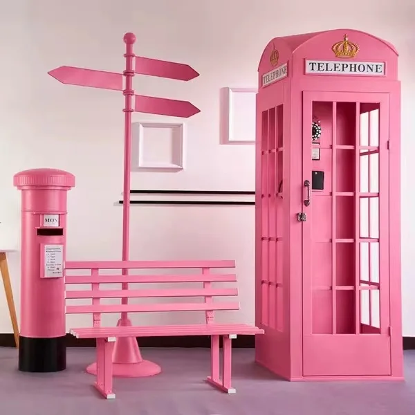 Hot sale ornament British Style Pink London Telephone Booth London Telephone Booth model for outdoor decoration