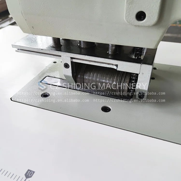 Hot Selling Customized Rollers Pattern High Speed Ultrasonic Lace Sewing Machine Quilting Embroidery Machine