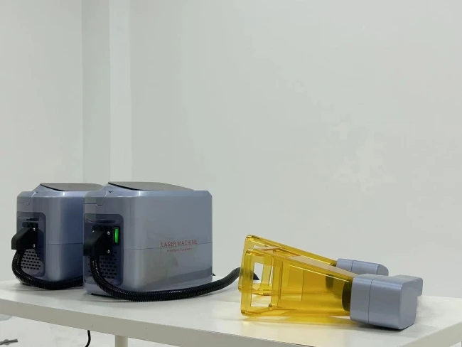 Portable Handle Fiber Laser Marking Machine MAX 20W 30W Metal Laser Engraving Machine for Hard Plastic and Metal Deep Marking