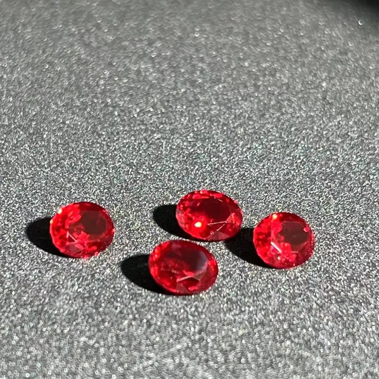 Custom Size Lab Grown Synthetic Pigeon Blood Red Crystal Ruby Sapphire for Jewelry