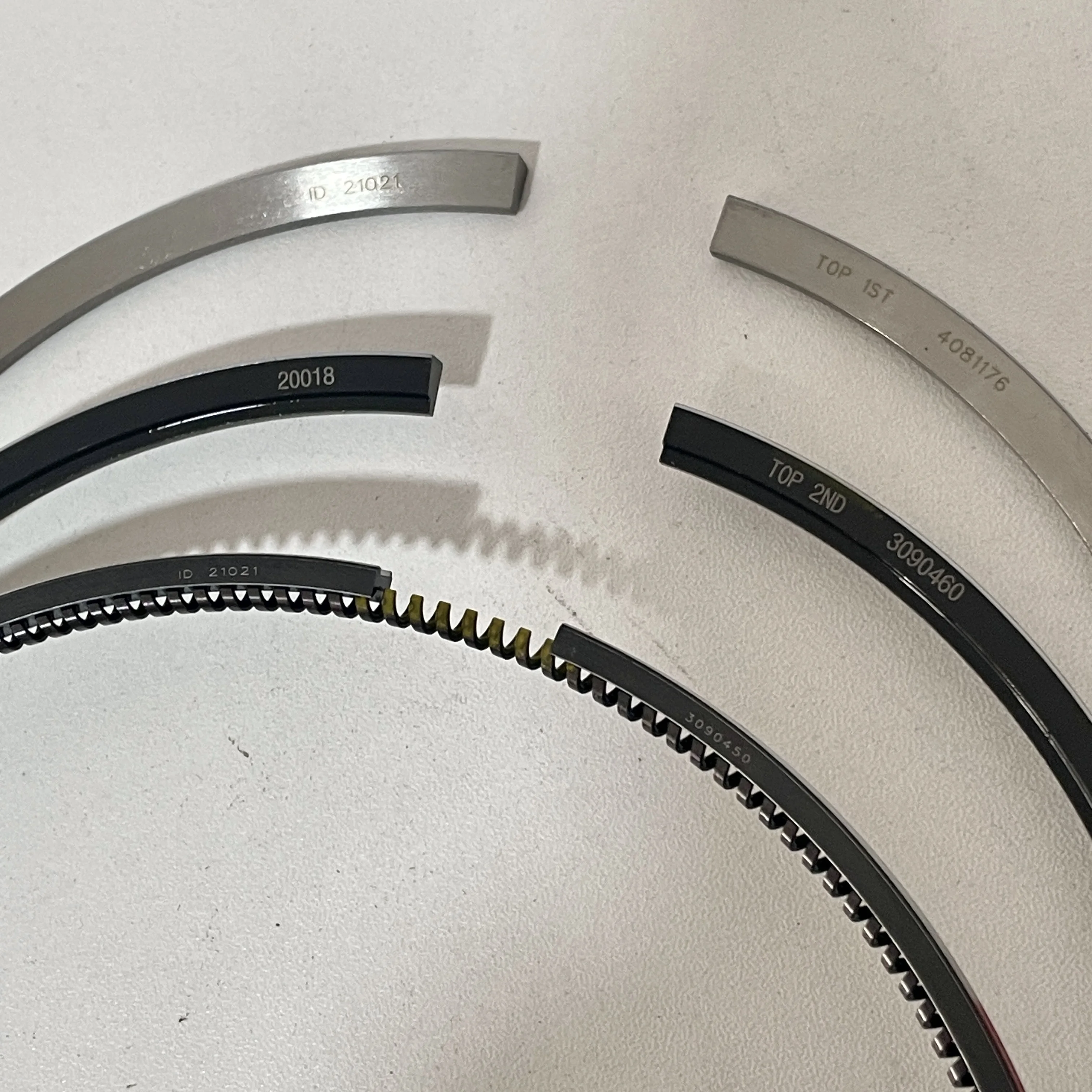 Original CUMMINS 4089500 New For Diesel Engine  Cummins M11 4089500 Piston Rings Set