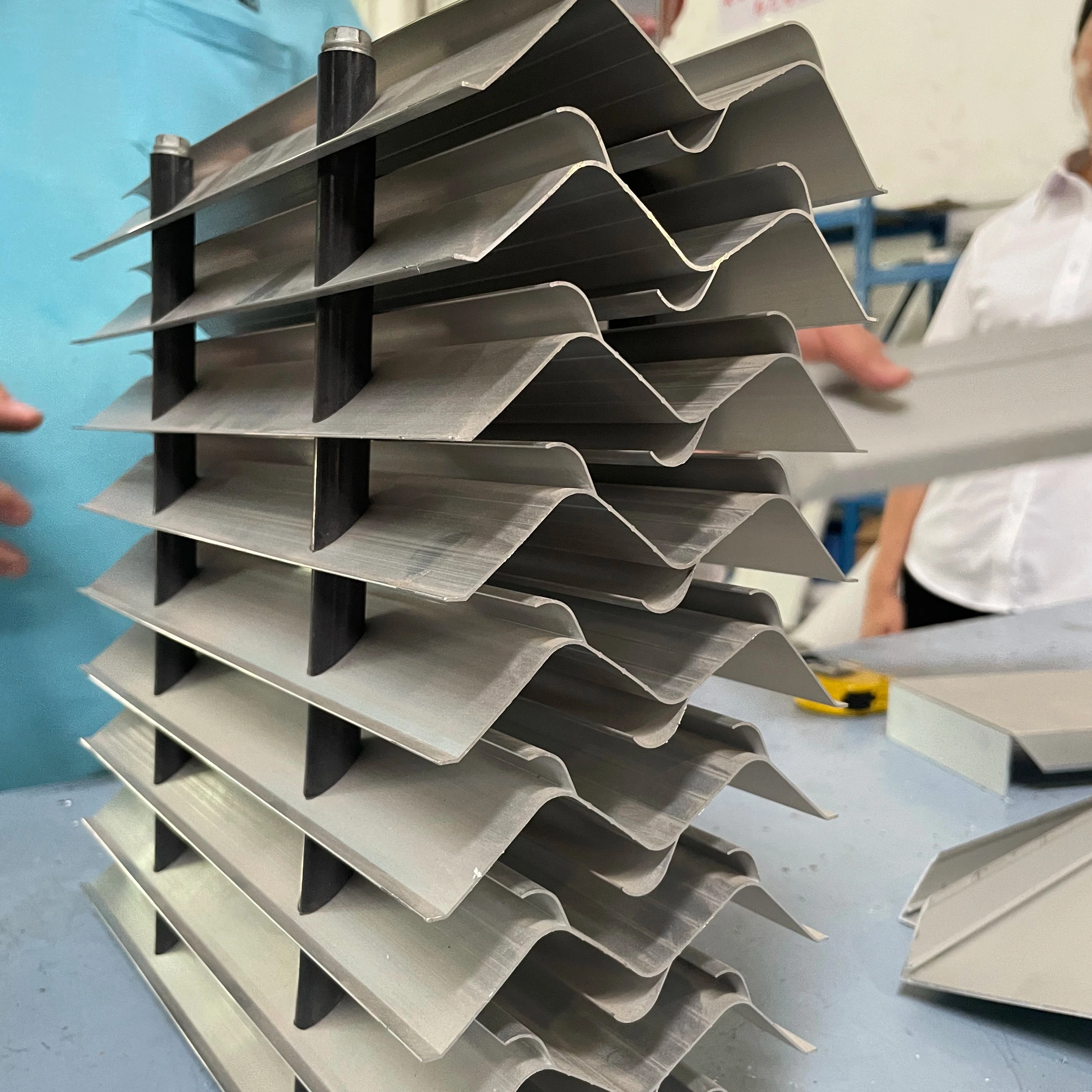 Customized size 6063-T5 aluminum mist water eliminator for air handling unit