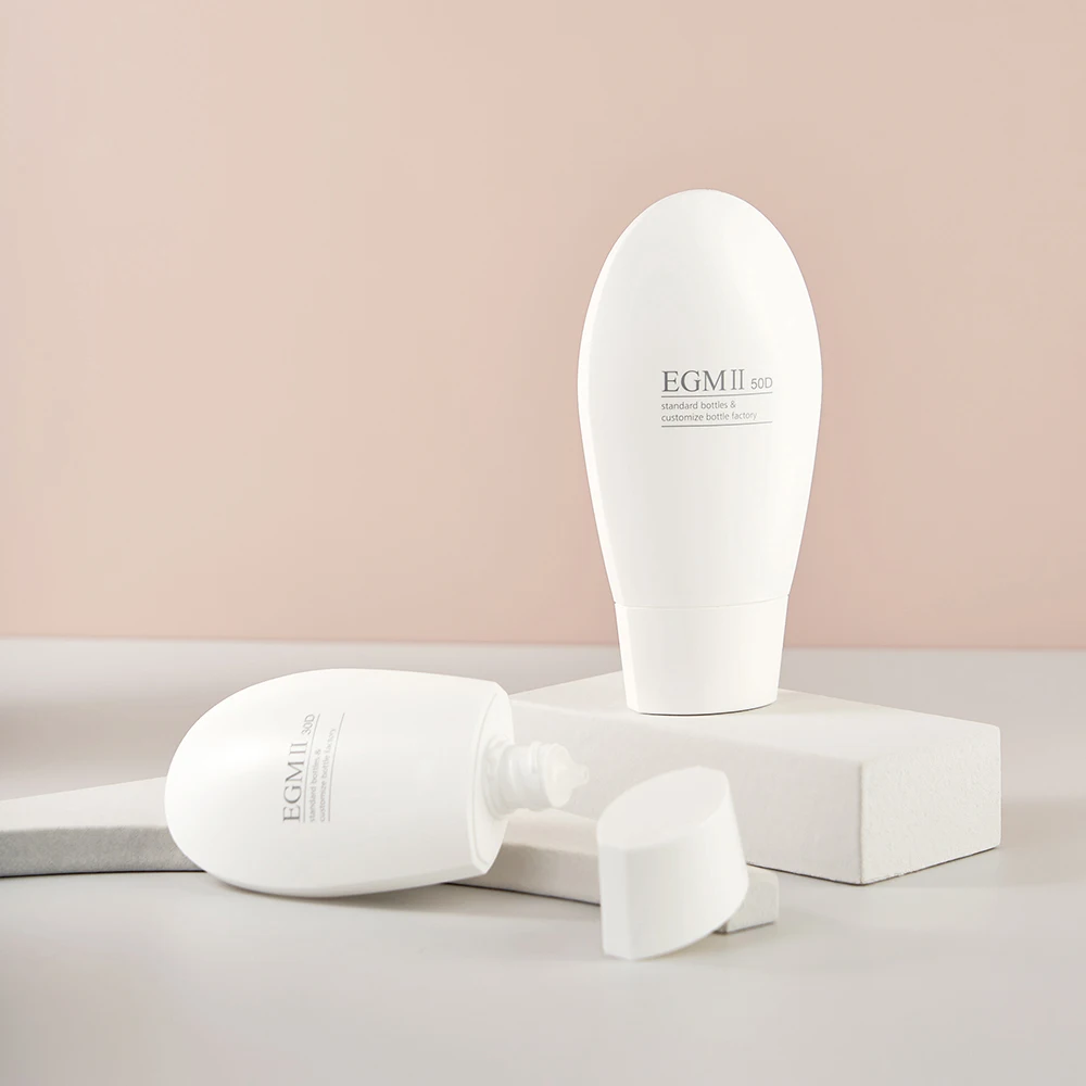 Белая бутылка для крема лица 30 мл 50