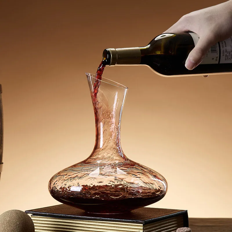 Wholesale Modern Design Elegant Hand Made 1L Lead-free Clear Crystal Wine Glass Decanter for Wine Lover Gift