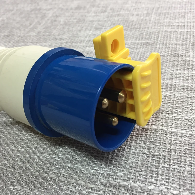 The Steck-stop protection lock for all CEE plugs prevents plug connection devices