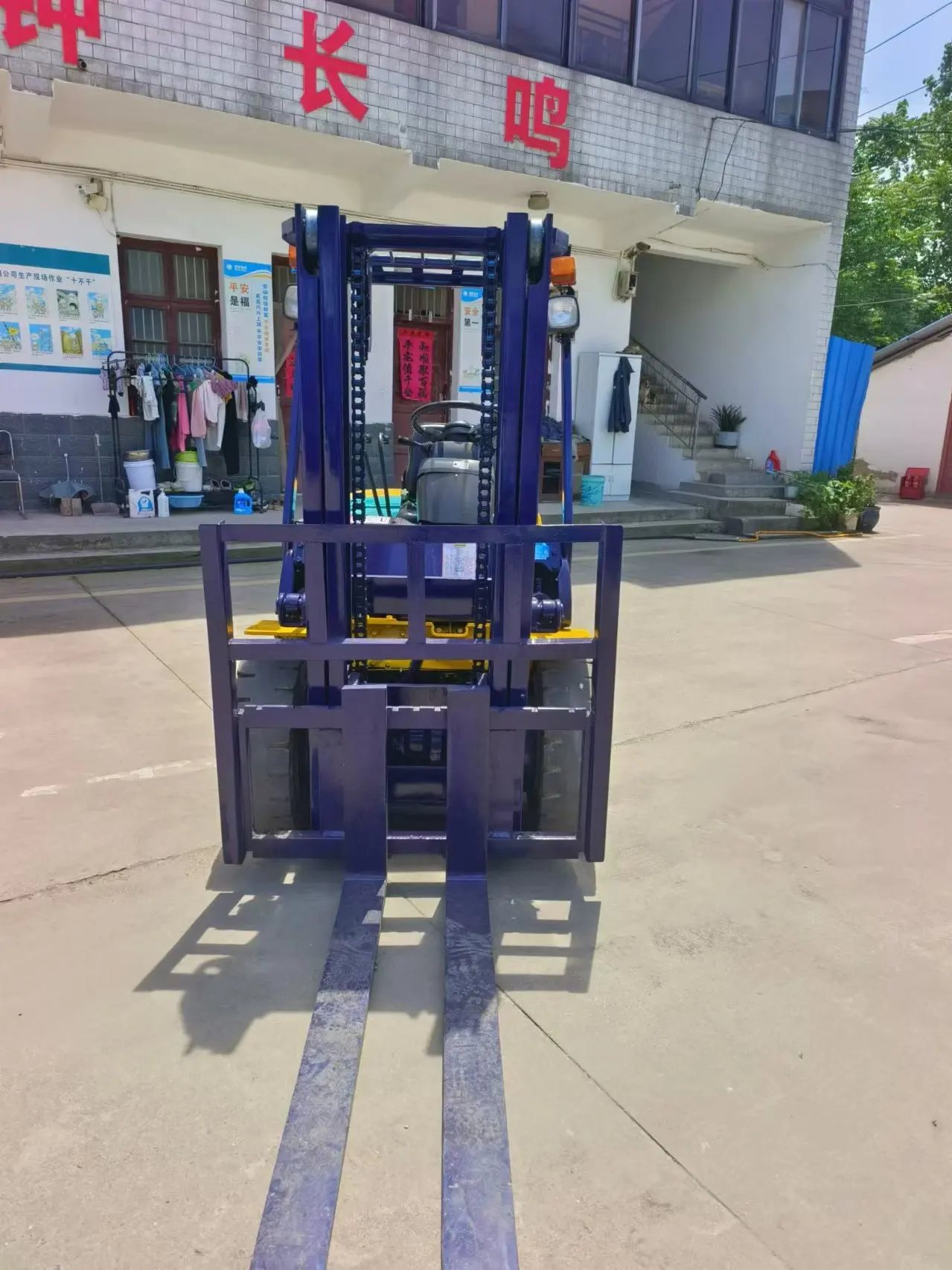Подержанные Дизельные вилочные погрузчики Komatsu FD30 3-тонные дизельные по Японии