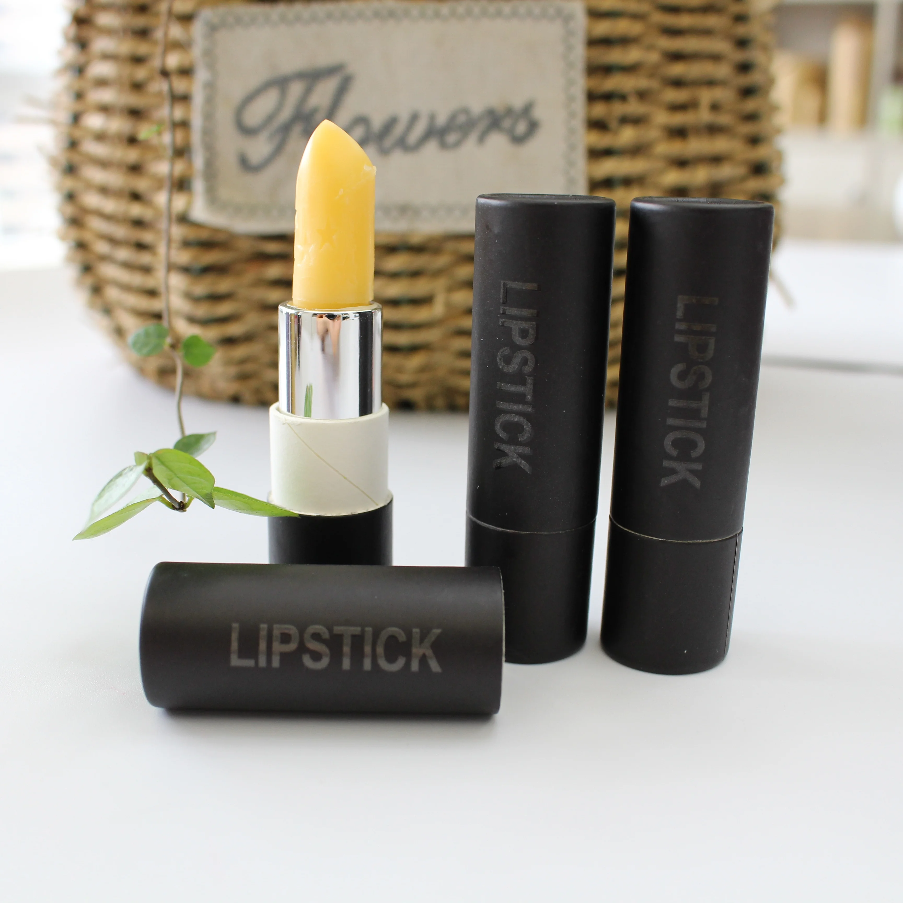 
Custom Biodegradable Eco-Friendly Cosmetic Containers Push Up Deodorant Stick Paper Tube Lipstick Tubes Lip Blam 