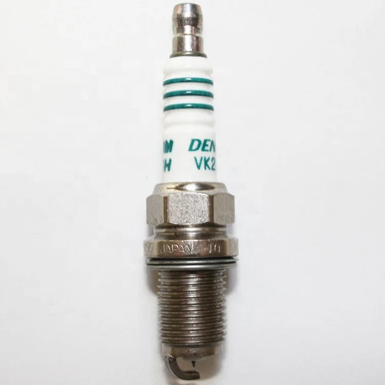 VK20Y 5620 PFR6Q 267700-3720 2677003720 Iridiu m Spark Plug For VW Audi 1.8T 20V