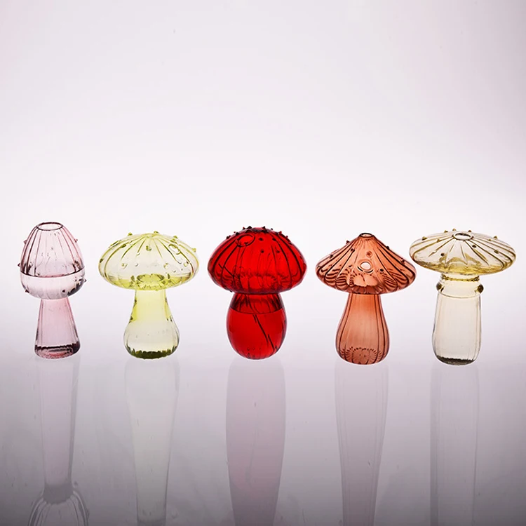 Mouth Blown Elegant Home and Wedding Decor Glass Mushroom Vases for Flowers Bud Vases Decoration Colorful Mushroom Glass