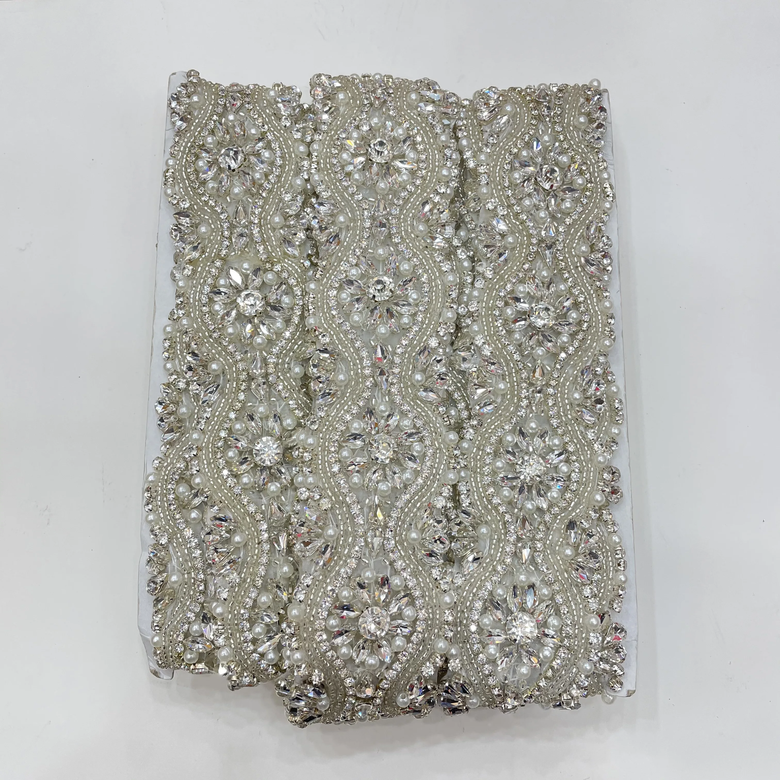 wholesale good quality Glass beaded rhinestone trim