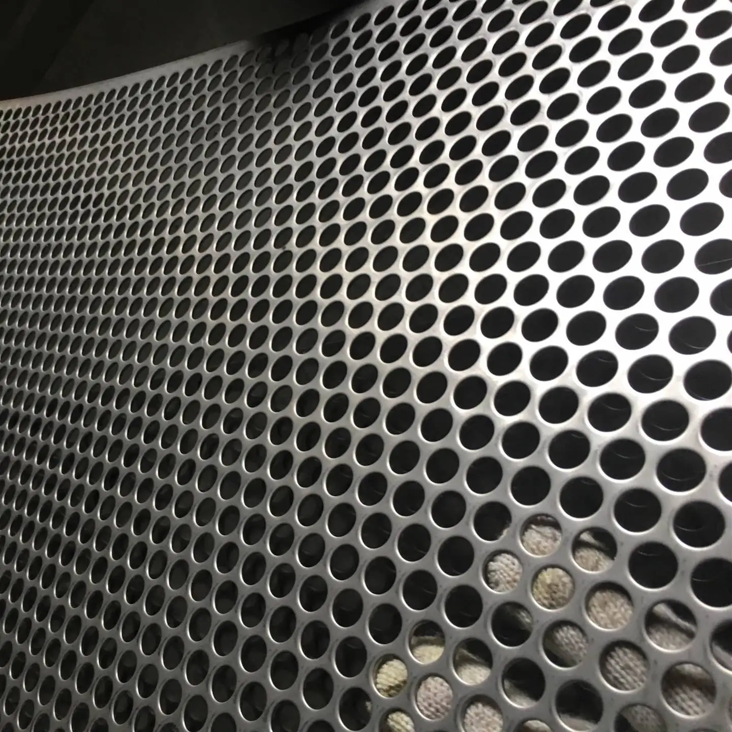 customized punched 1.2mm hole diameter stainless steel  304 sheet perforated SS plate 316L