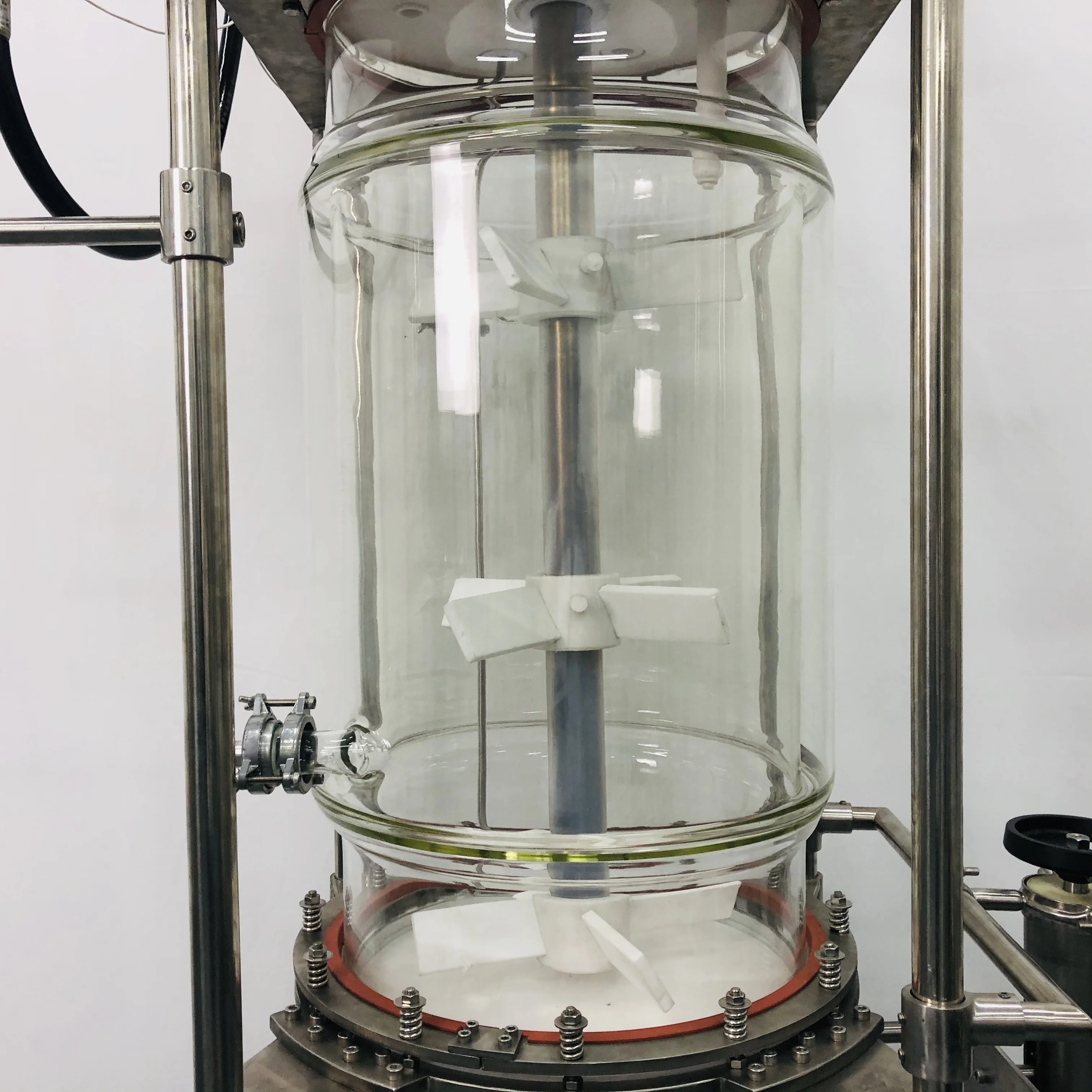 Chemical laboratory glass reaction  with continuous stirred Filter Reactor 80L with PTFE