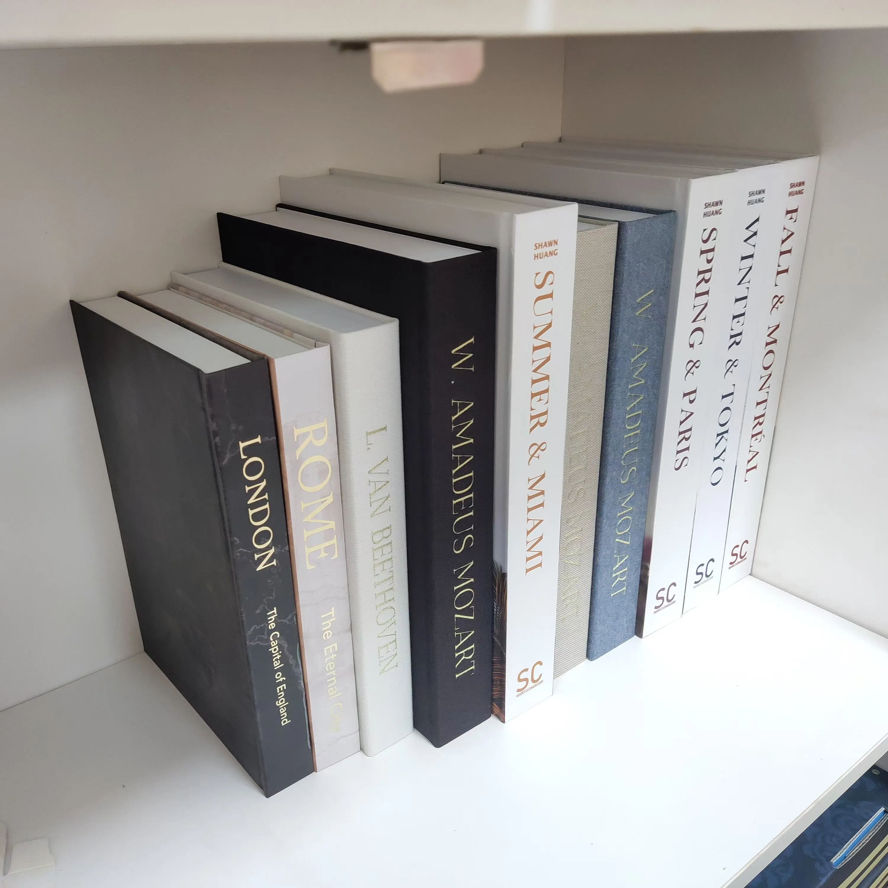 Decorative Books Customized Printed logo Hardcover Decorative Books Faux Books for Display NO PAGES