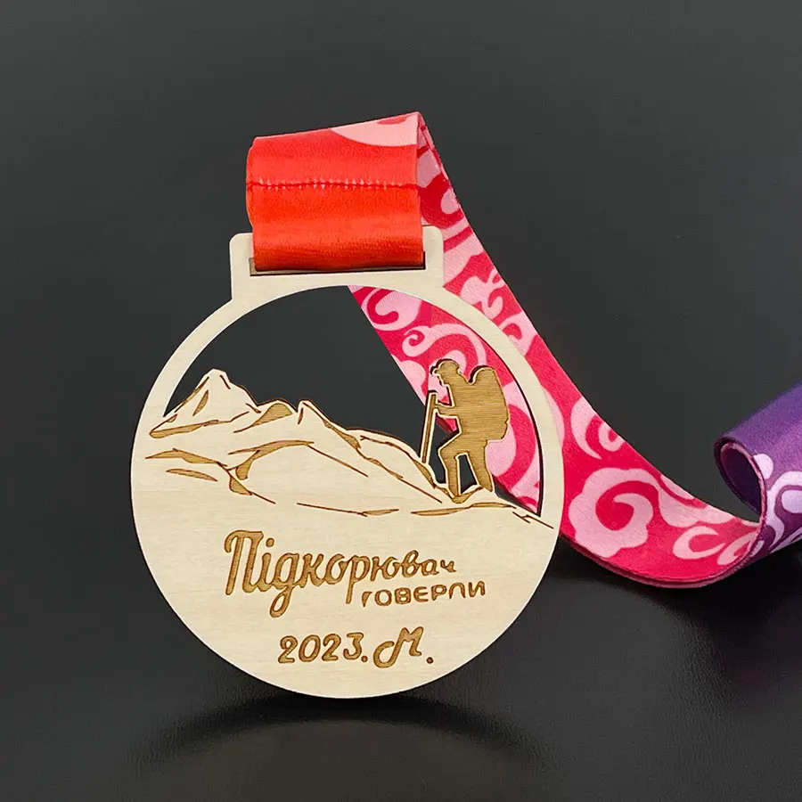 Factory Medals Custom Wood Medal Holder Wooden Marathon Medal With Laser Engrave Logo
