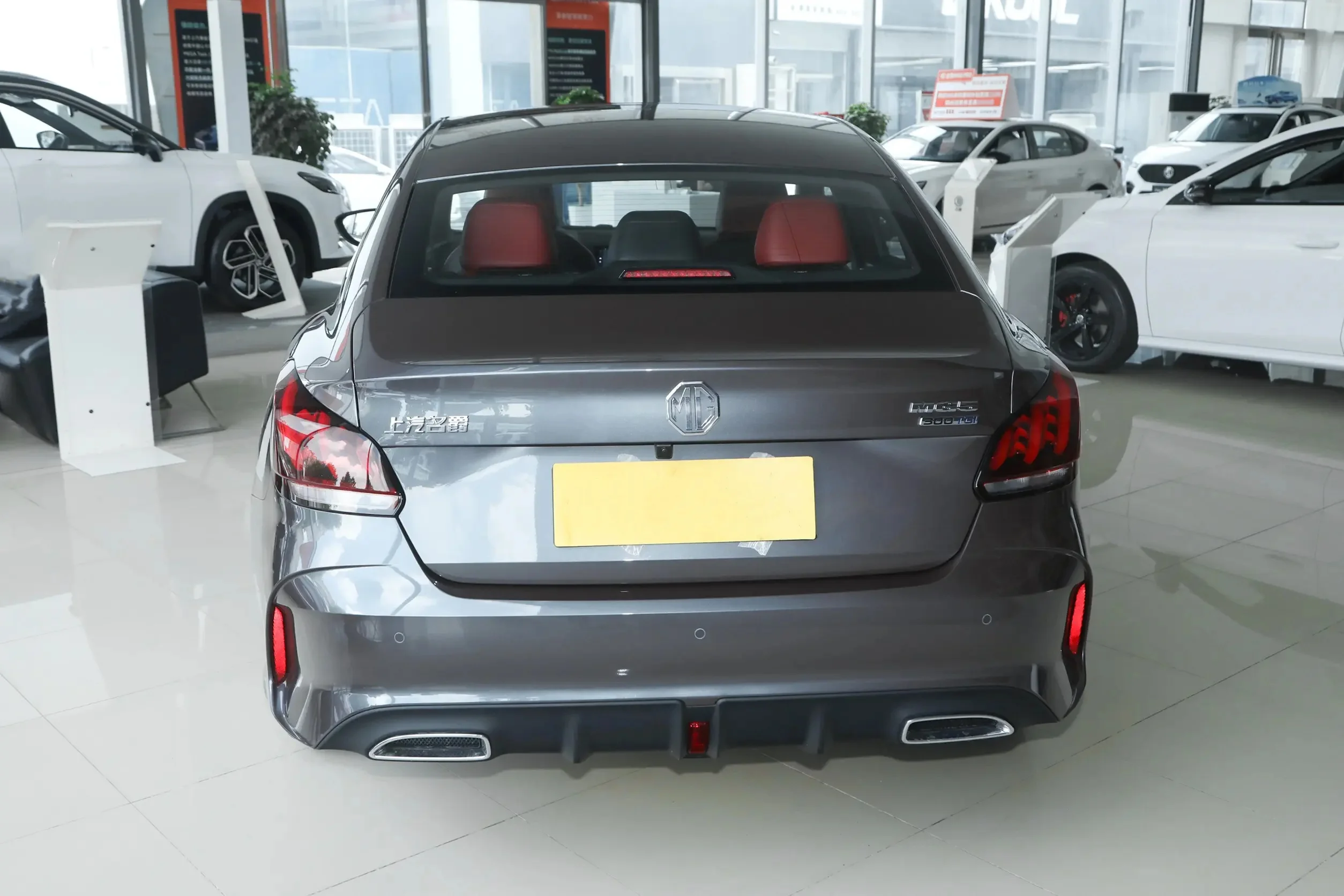 MG5 Fuel Car 5 seats Sedan China 2022 Saic Morris Garages 300TGI 1.5T DCT vehicles for adult