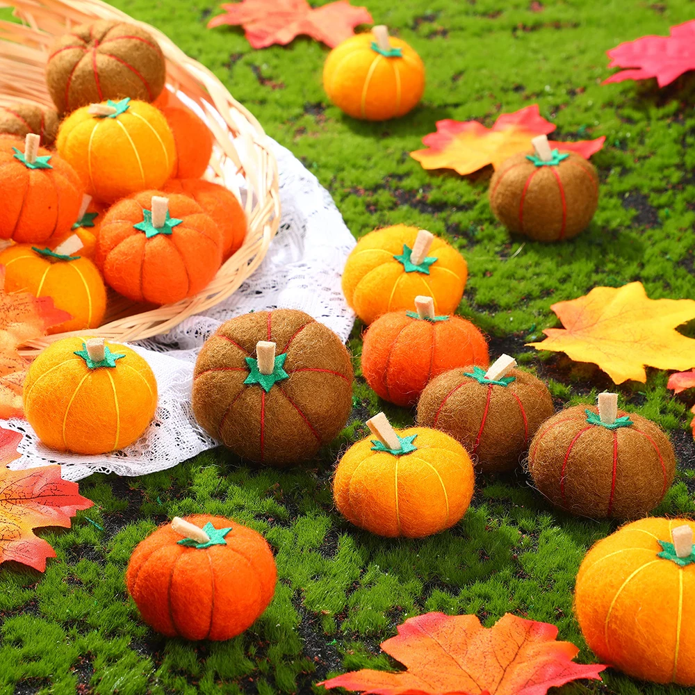 Hot Selling Thanksgiving Mini Pumpkin Halloween Home Decor Wall Hanging Ornament Decoration Felt Pumpkins Crafts Outdoor