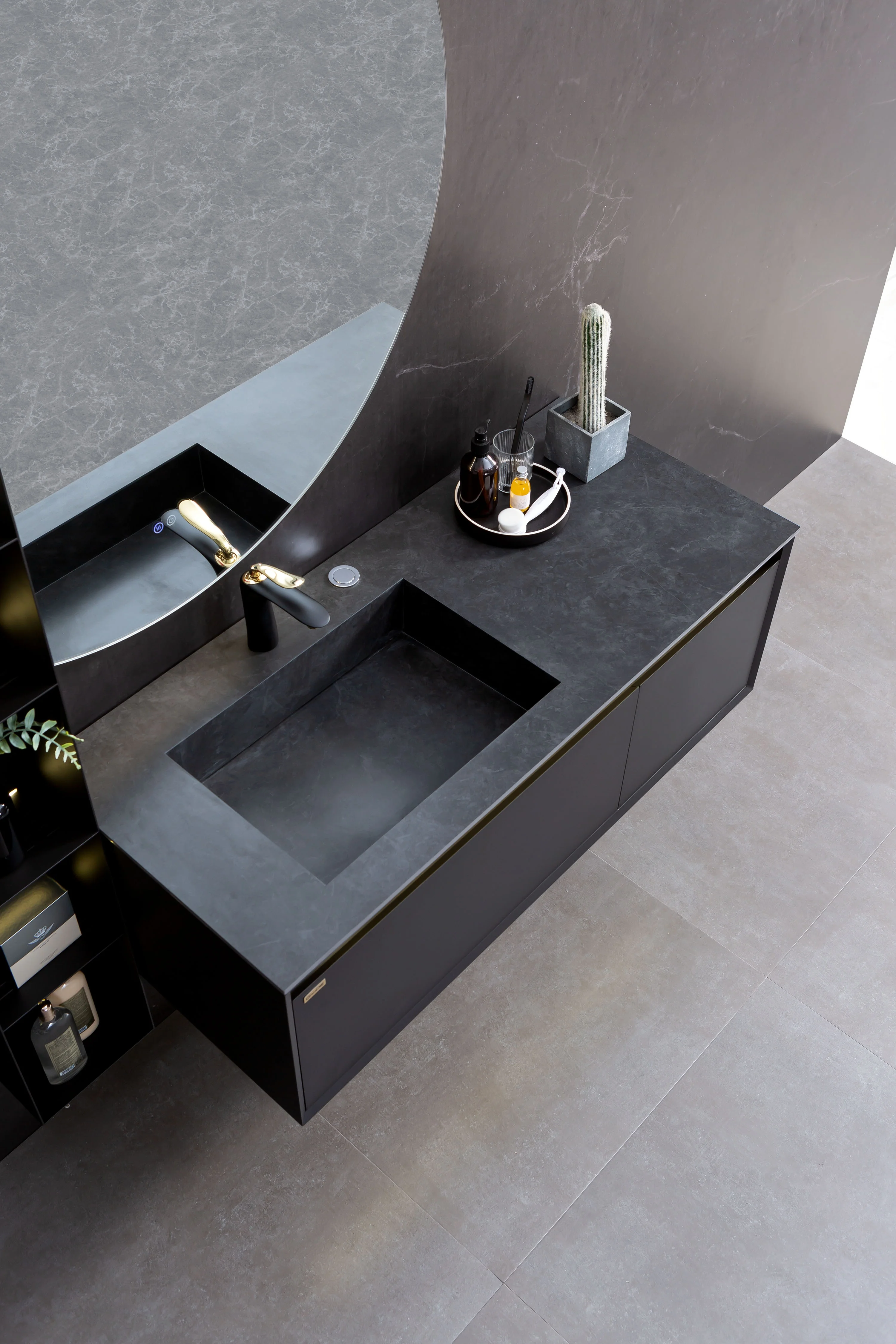 Smart Led Bath Mirror Irregular Wall Smart Cosmetic Mirror Sliver Led Bathroom Mirror With Led Light