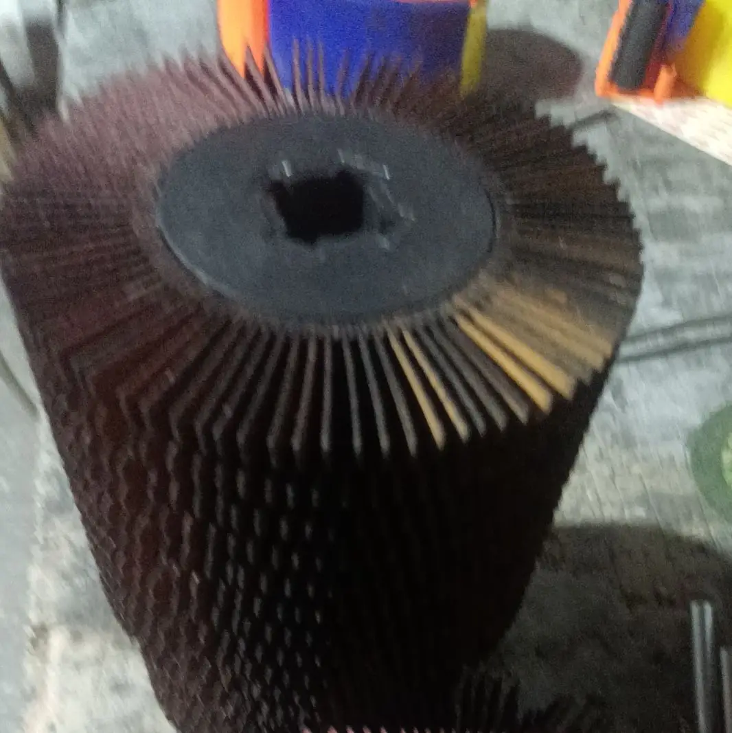 Flexibility abrasive polishing sandpaper grinding flap wheel customized wire drawing various grits for woodworks soft metals