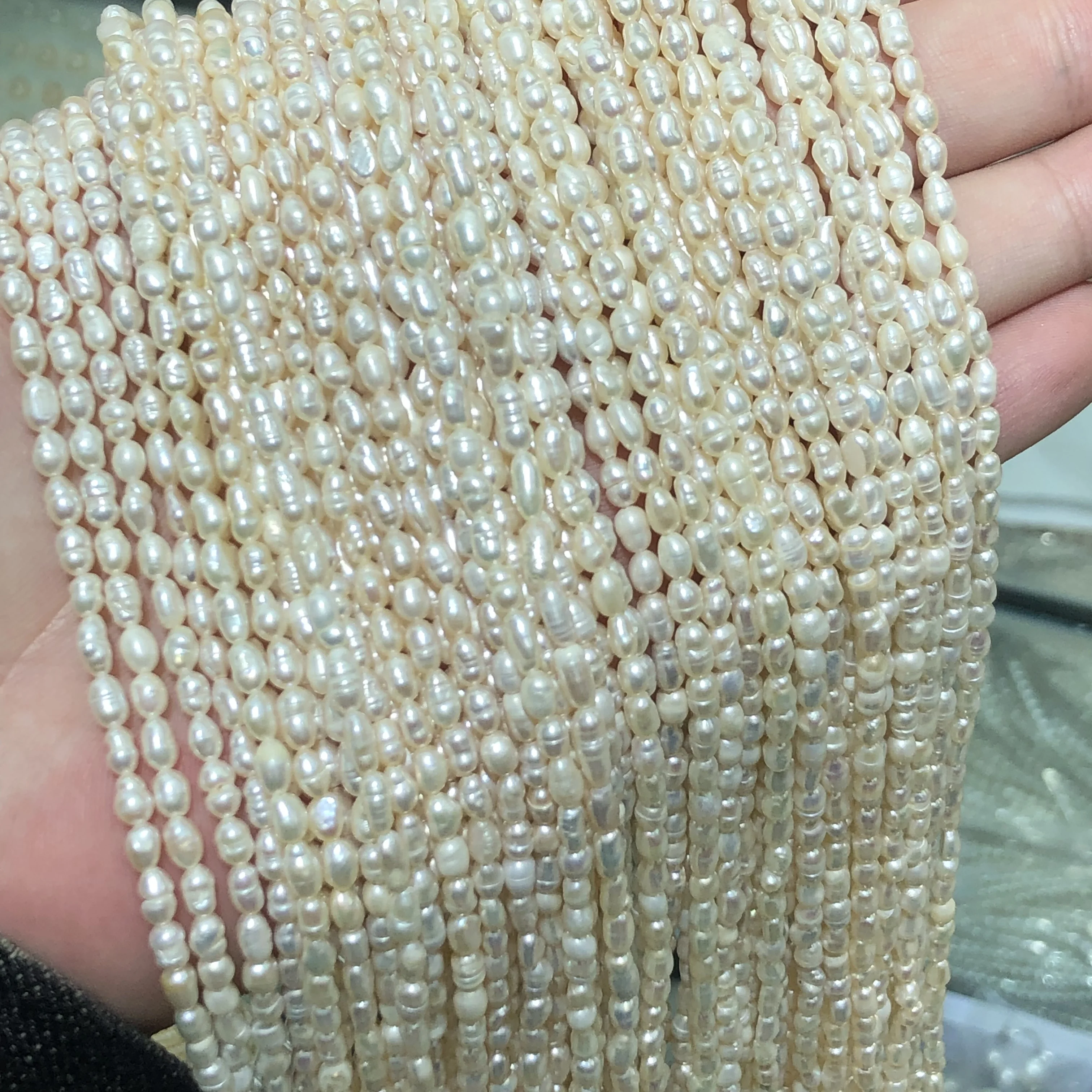 Strong light 2-3mm millet bead straight hole natural freshwater pearl semi-finished loose bead bracelet necklace wholesale