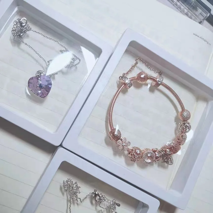 Spot customized multi color portable transparent PE film display box suspended packing box jewelry ring bracelet box