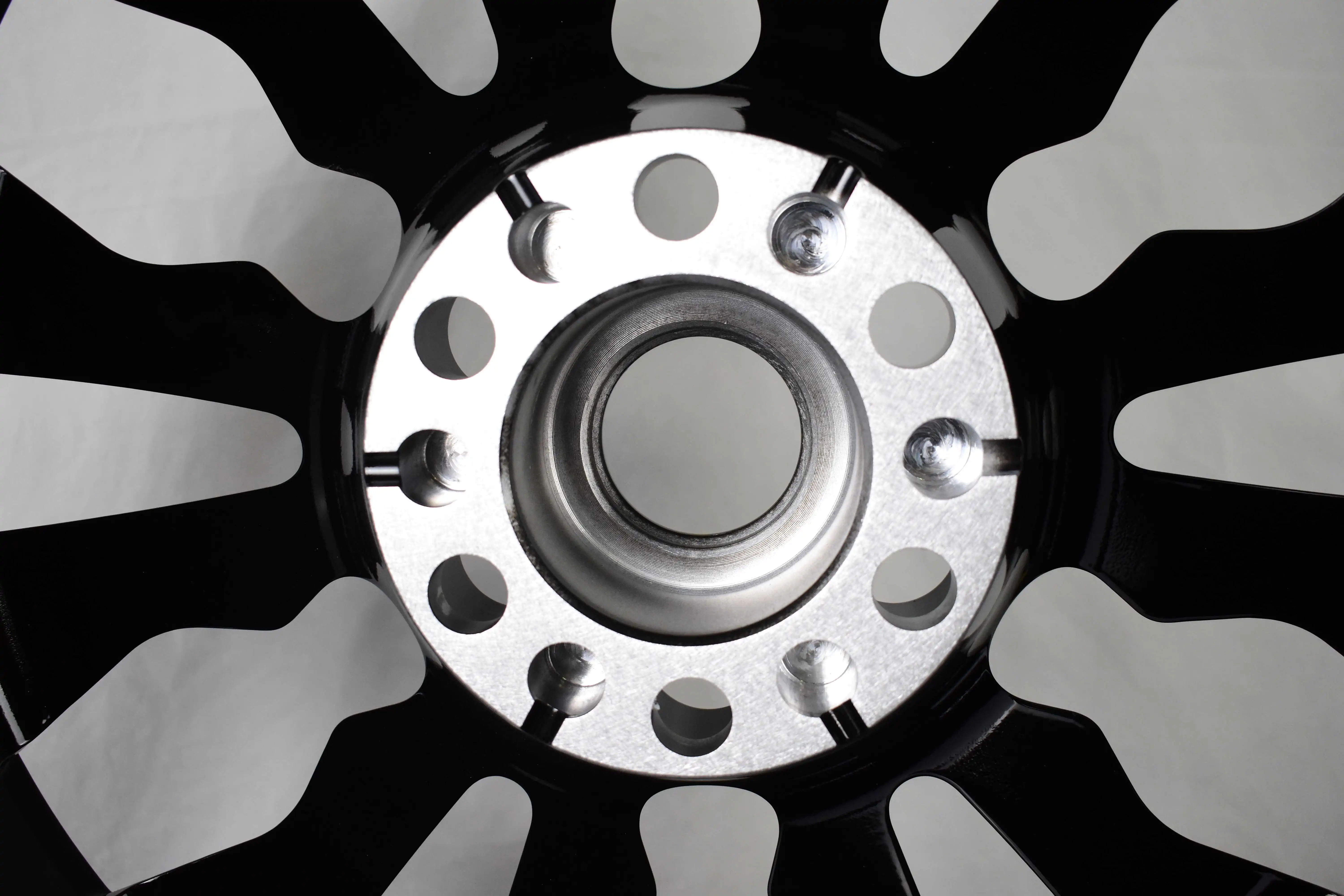 Pengzhen Forged Alloy Monoblock Wheels Black Machine Face 5x128 21 inch Alloy Wheels for Aston Martin dbs