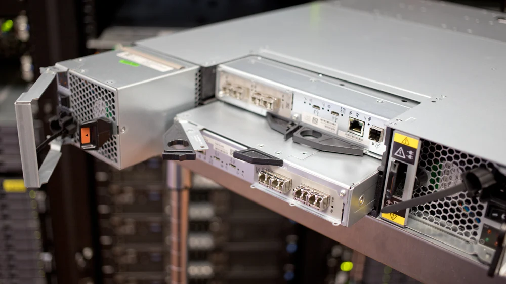 Original new release PowerVault ME5 storage Me5024 3.84T SAS*14 dual power rail