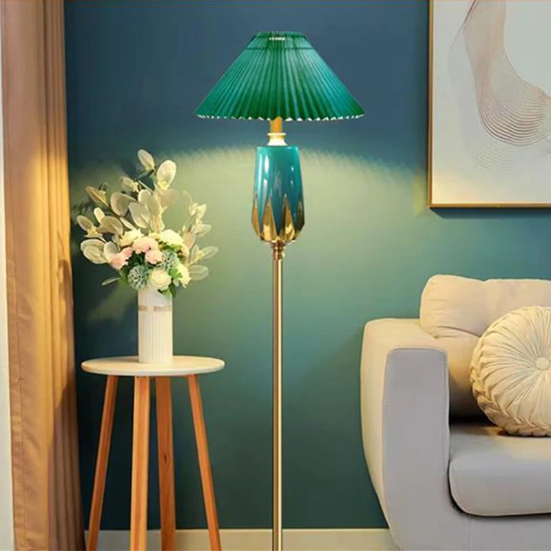 American Retro floor lamp luxury for living Room Decor or Bedside Bedroom Study European Decorative standing lamp