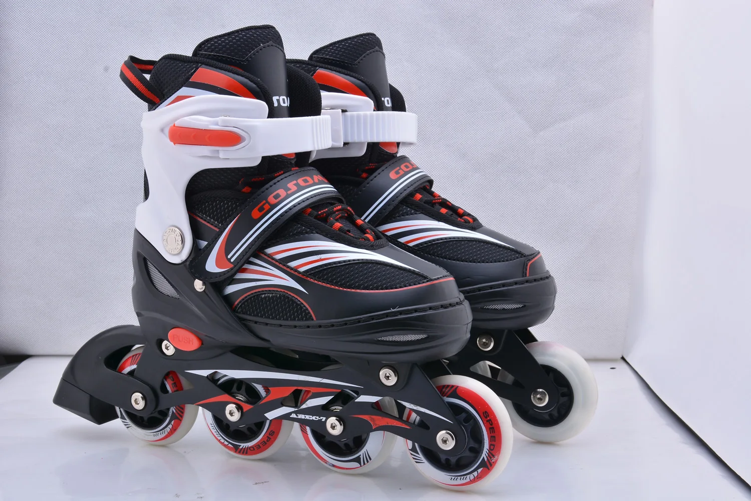 GOSOME hot selling manufactory customization Wholesale adjustable inline skate with ABEC-7 bearing and pu wheel for children