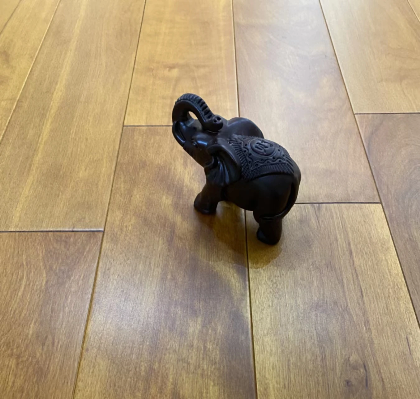 Traditional retro style smooth surface waterproof full solid hard wood flooring Maple with high quality and good price