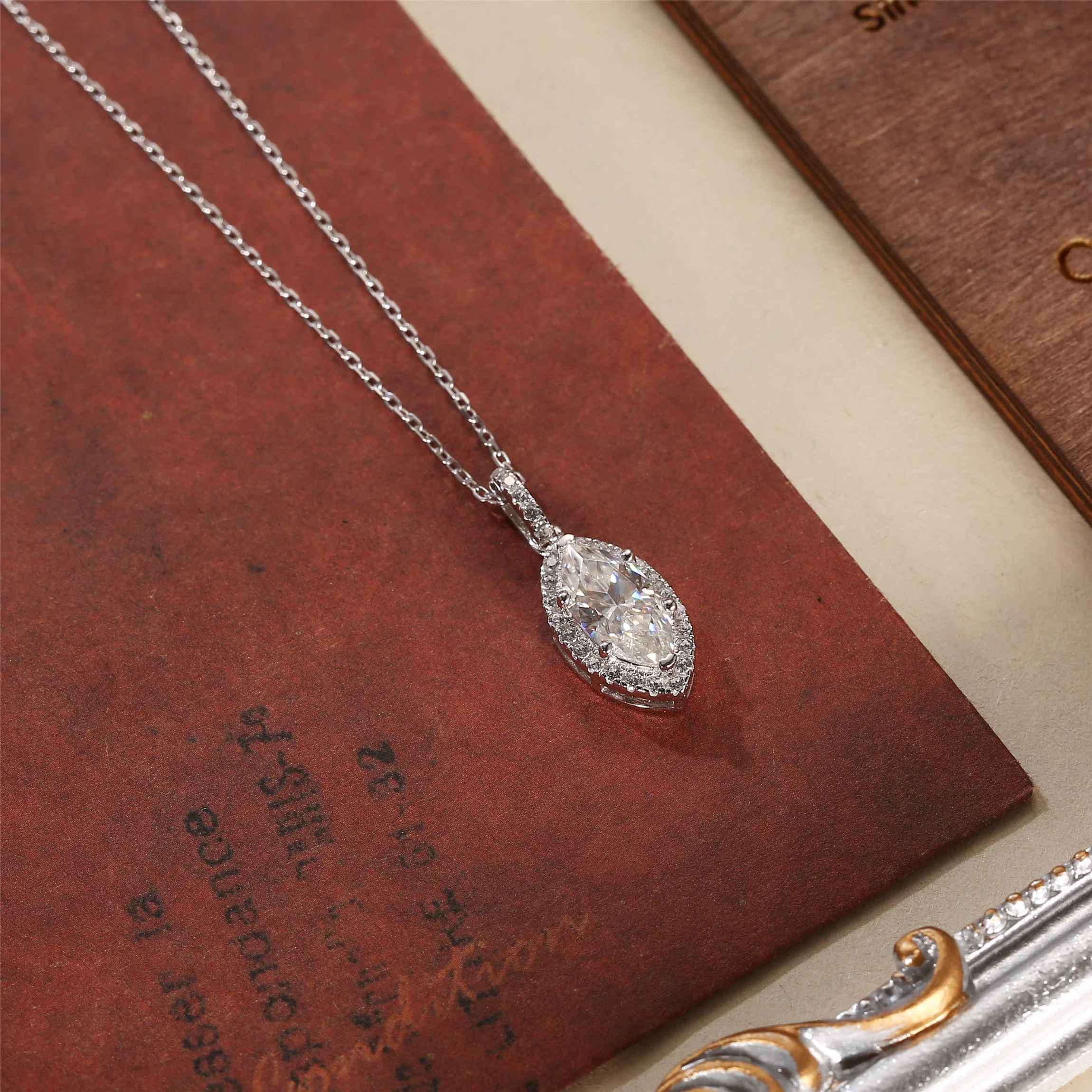 China Wholesale 925 Silver Jewelry set Holo Marquise Wedding Ring VVS Moissanite Set For Lady