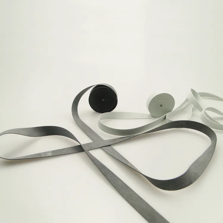 Spot black and white shoulder strap rubber elastic belt underwear shoulder strap factory direct rubber elastic belt