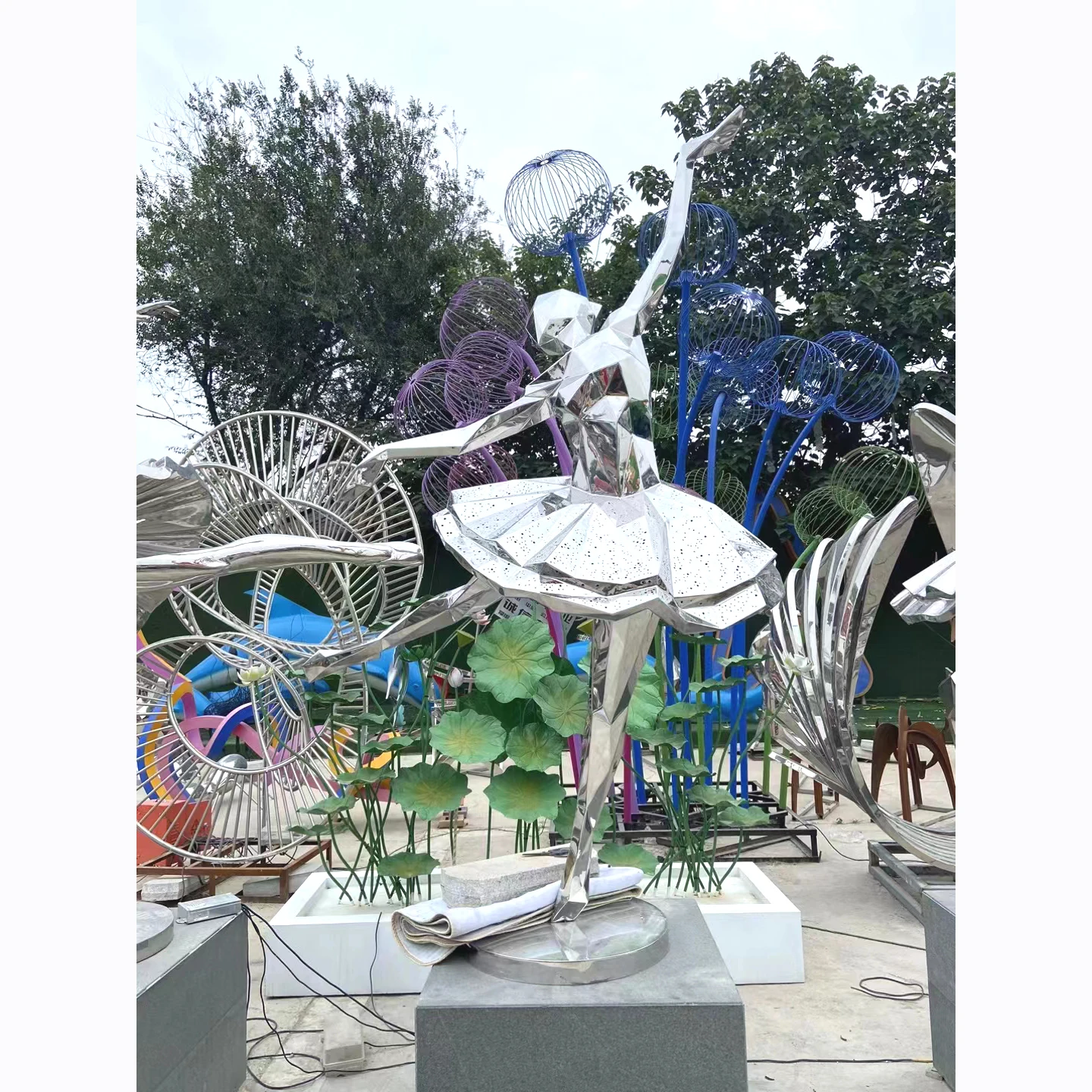 Stainless Steel Ballerina Girl Art Sculpture Premium Handmade Customized Stainless Steel Ballerina Girl Sculpture