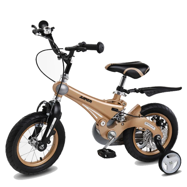 Новые модернизированные детские велосипеды разных цветов