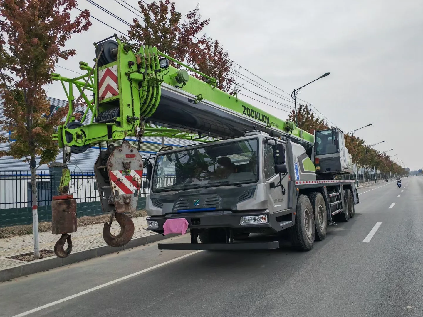 Used Chinese Brand ZOOMLION ZTC100V 100V 100 Ton Heavy Truck Crane for Sale