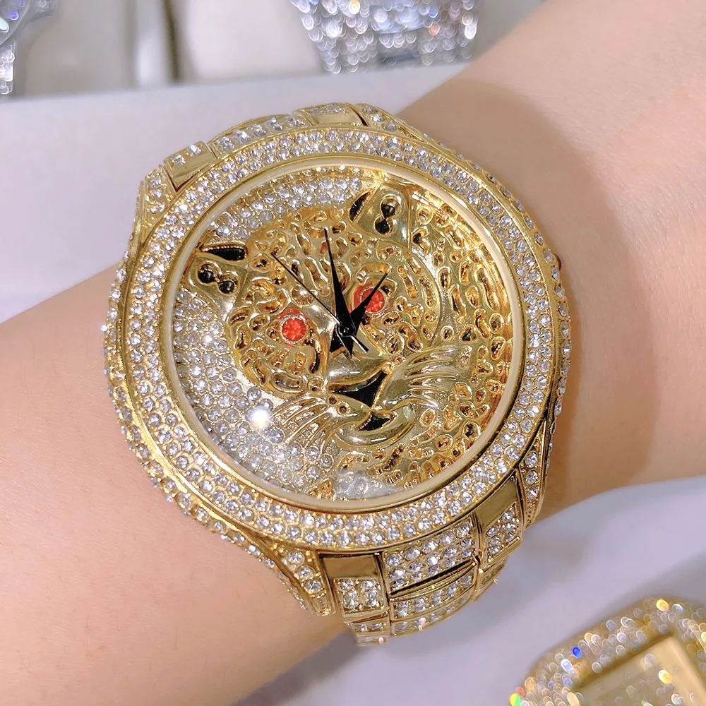 Factory Wholesale Handsome Lifelike Leopard Watch Luxury Red Diamond Eye Gold Plated Lucky Watch For Men