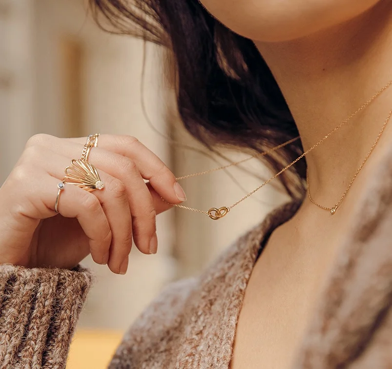 Gemnel latest jewelry mimalist solid brass women interlock pendant gold necklace