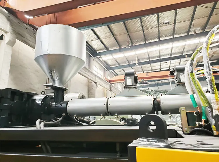 5l 6L eingine oil square bottle drum extruder 6 l horizontal type 5liter jerry can producing  blow molding making machine