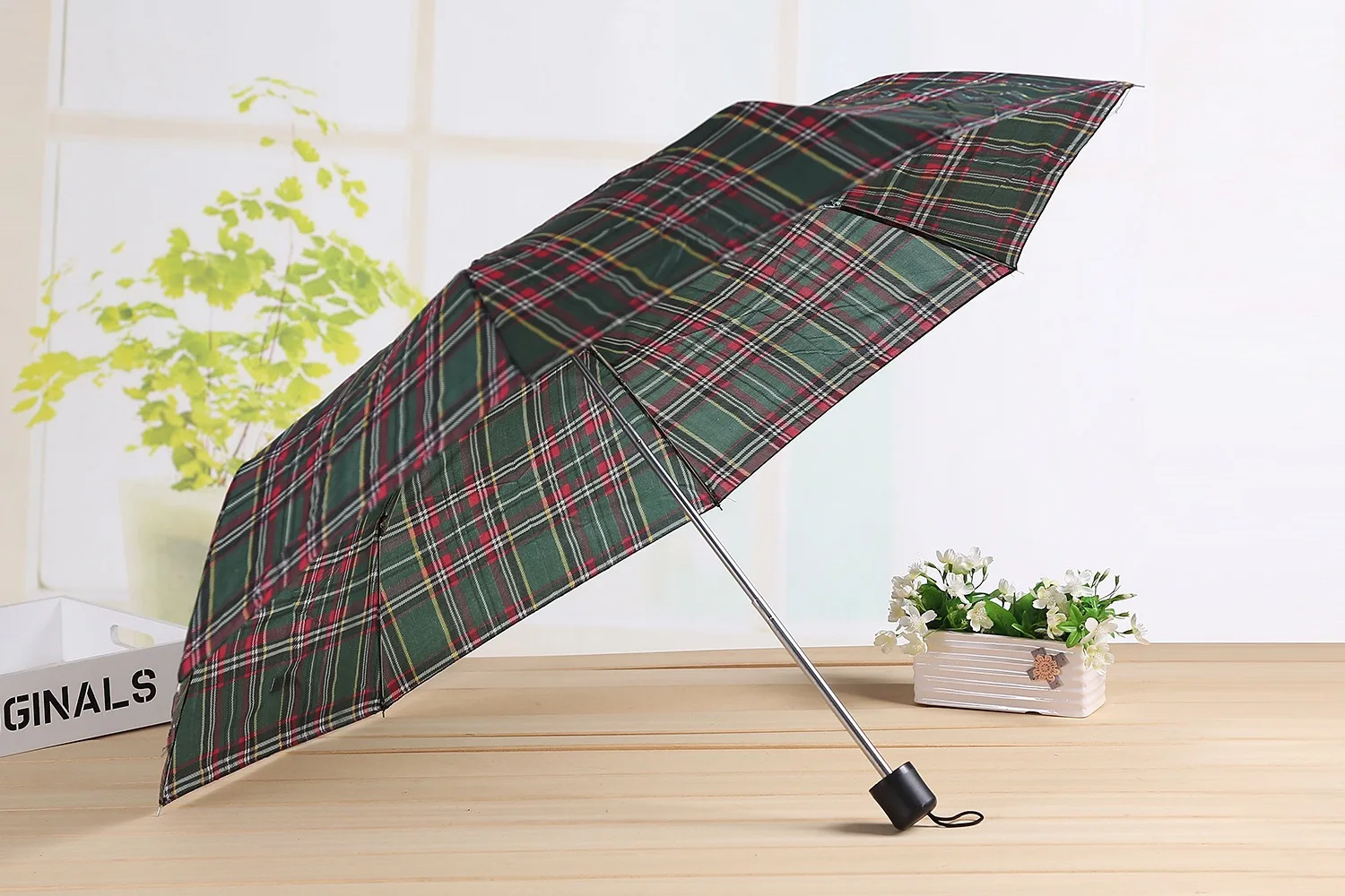 Promotional Cheap Portable 3 Fold Wine Shape Umbrella High Quality Foldable Customized Rain And Umbrella With Logo Printing