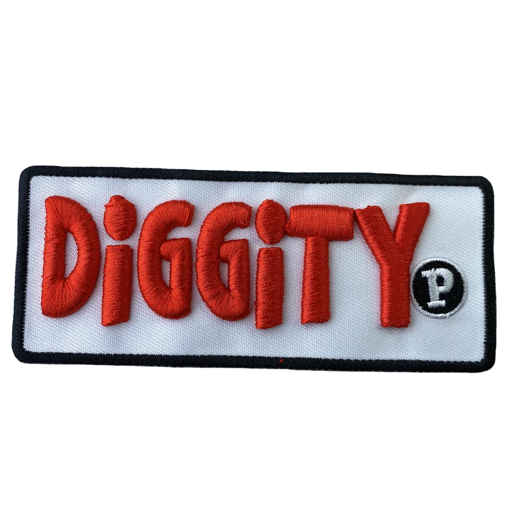 Оптовая продажа, модные дизайнерские нашивки для рубашек поло с машинной вышивкой и надписью на заказ