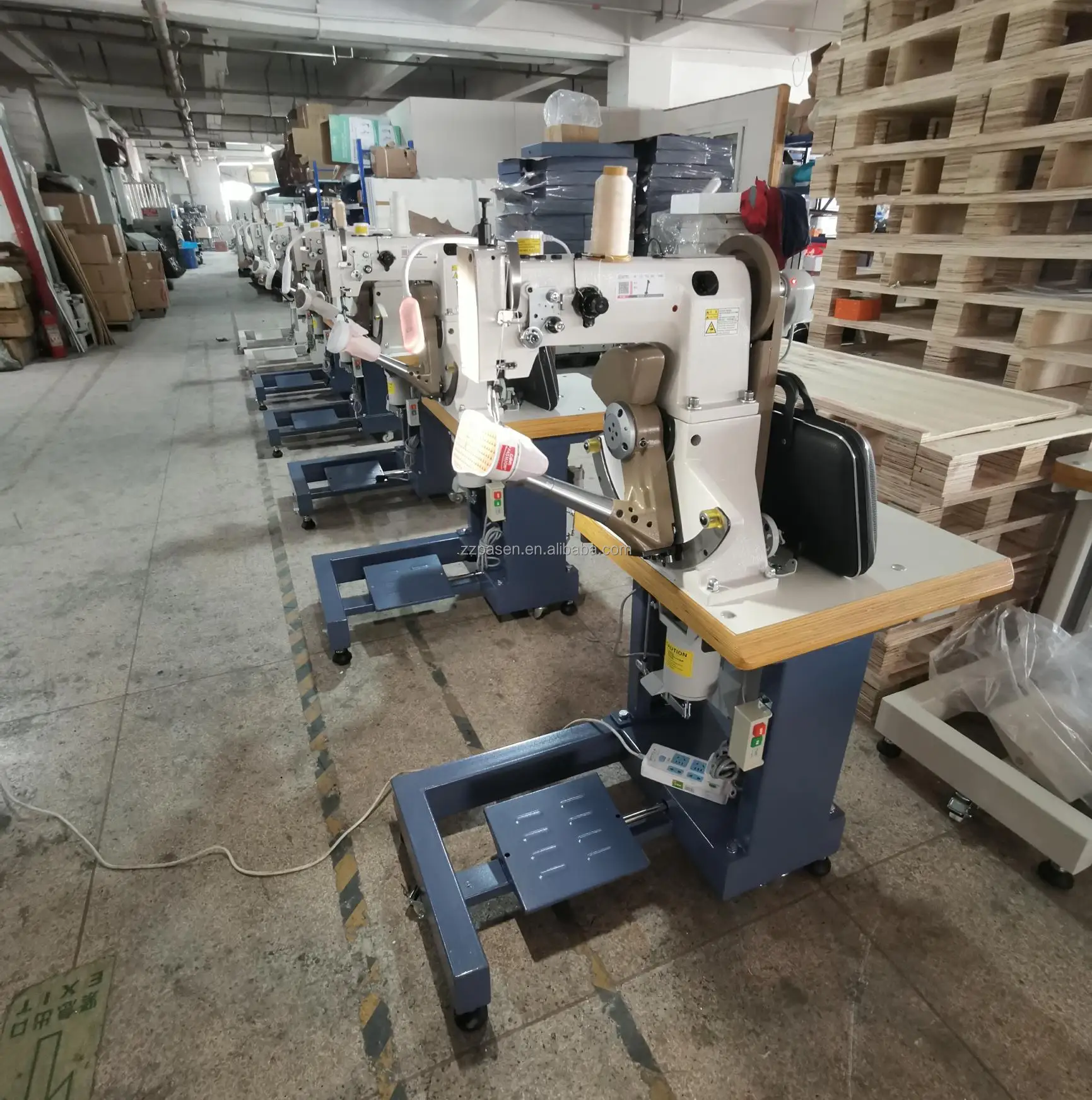 Single Needle Heavy Duty Cylinder Bed Sandal Shoe Sewing Machine